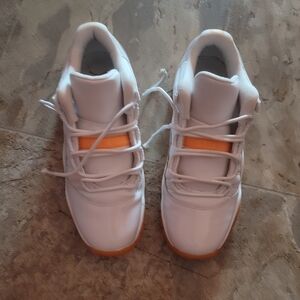 AIR JORDAN 11 RETRO LOW ‘BRIGHT CITRUS’ Size 7y